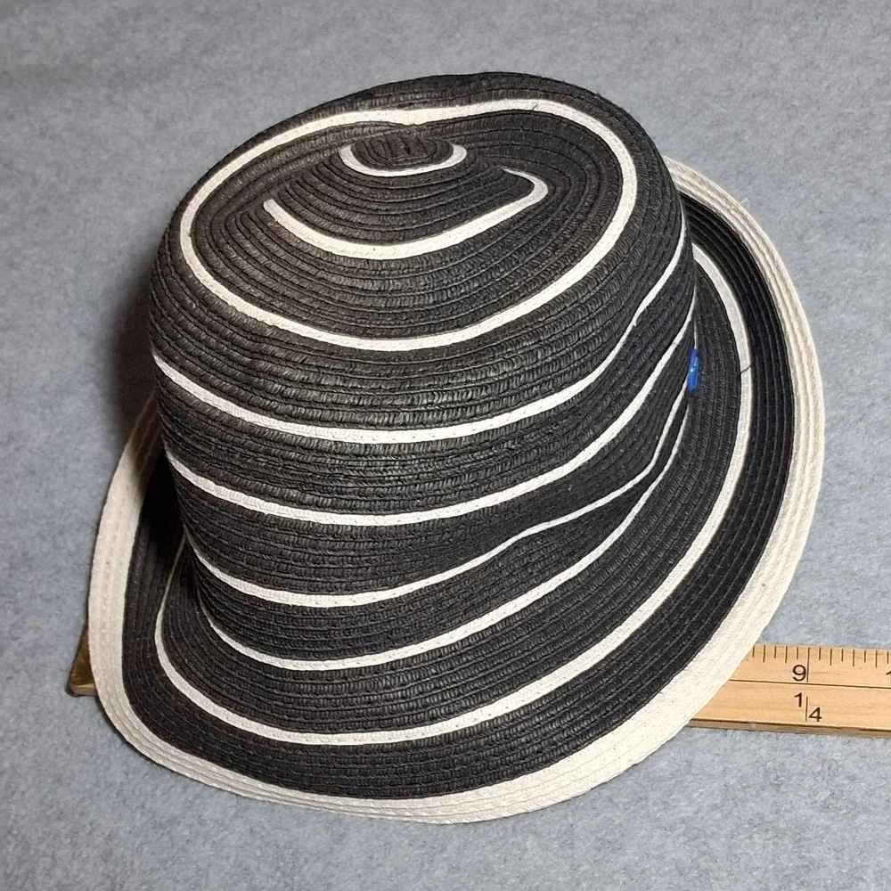 Juicy‎ Couture Black White Striped Straw Cloche Hat Blue Crown Pin YTRUH275 2012